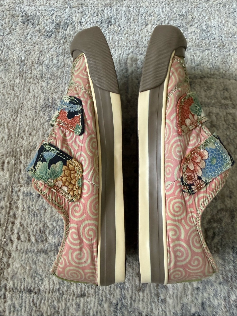 KEEN Women's Sula Floral Pattern Hook-and-Loop Sneakers Multicolor - Picture 10 of 15